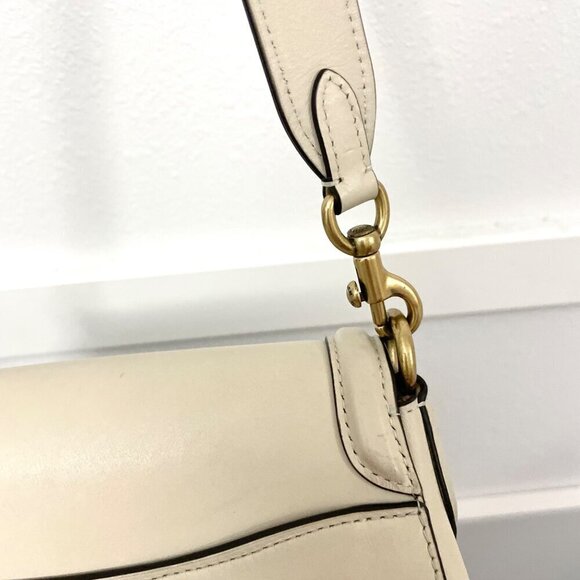 COACH Glovetanned Leather Beat Saddle Bag B4/Ivory One Size - Picture 9 of 15